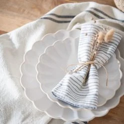 Maisons Du Monde Assiettes Plates Assiette Plate En Grès Beige - Lot De 6 -Assiettes Soldes Magasin assiette plate en gres beige 1000 9 36 223814 2